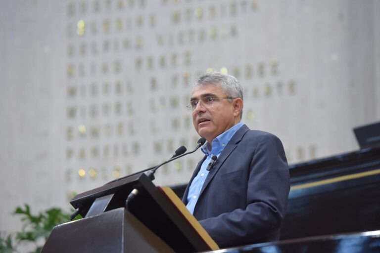 Llama diputado a designar comités para entrega-recepción municipal