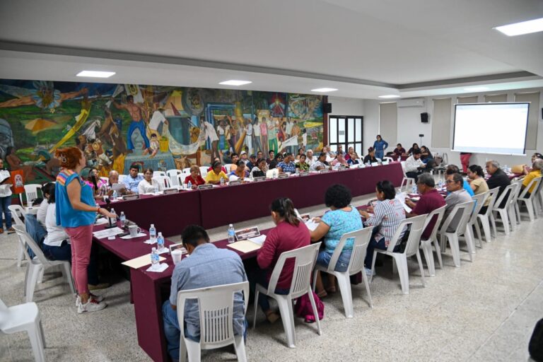 Fortalecen diálogo y organización con autoridades indígenas en Coatzacoalcos