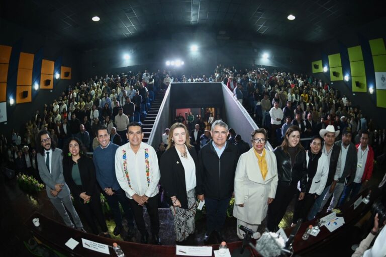 Capacitan Congreso y Orfis a autoridades electas de 51 ayuntamientos de la zona centro