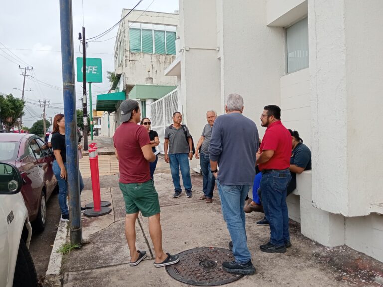 Vecinos de Rabón Grande Protestan en CFE: “Hartos” de más de 60 apagones en el año
