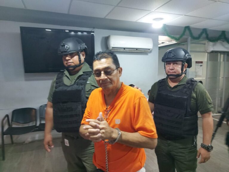 “Esta fiscal me odia”: Rafael León denuncia fabricación de pruebas en audiencia de Coatzacoalcos