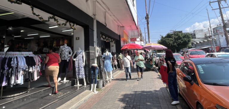 Sector comercial de Coatzacoalcos reporta repunte del 16% en ventas durante diciembre
