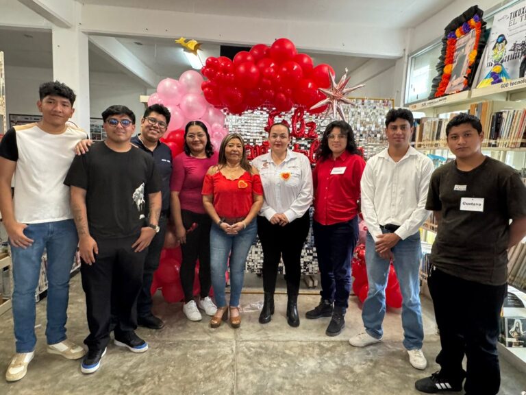 Impulsa Gobierno de Coatzacoalcos debate literario juvenil como ejercicio de reflexión crítica