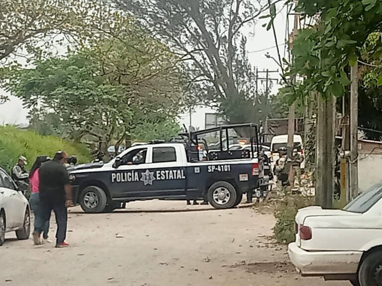 Abandonan bolsas con presuntos restos humanos en Coatzacoalcos