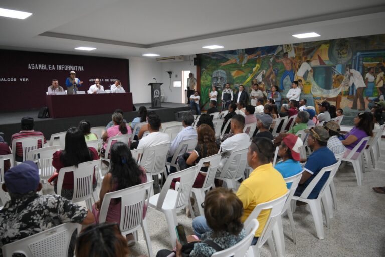 Realizarán tercera etapa de reubicación de familias en Coatzacoalcos por obras del Corredor Interoceánico