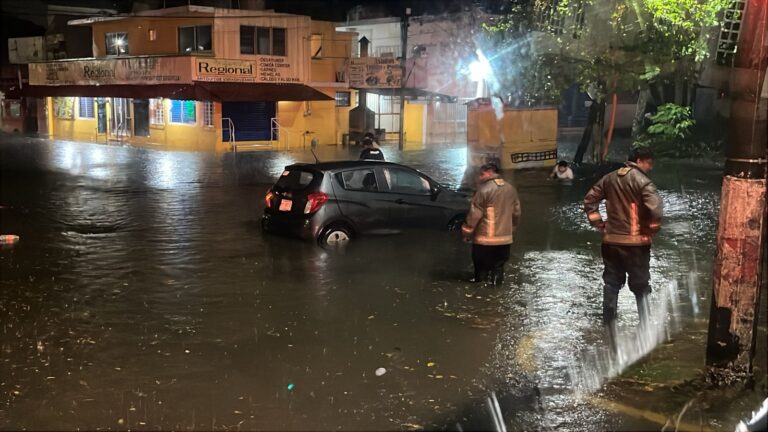 Atiende Protección Civil de Coatzacoalcos más de 10 emergencias por fuerte tormenta