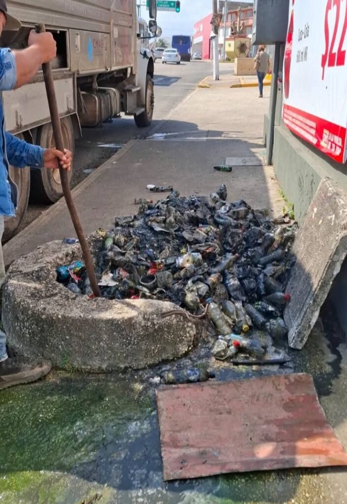 El 80% de los drenajes en Coatzacoalcos colapsan por acumulación de basura
