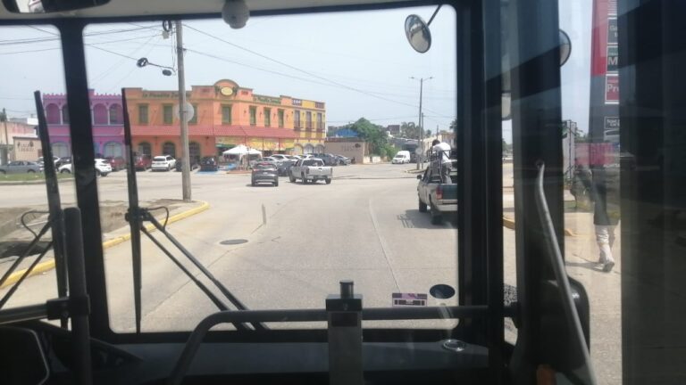 Ajustan rutas del sistema de transporte Quetzalli en Coatzacoalcos para optimizar la cobertura en el poniente