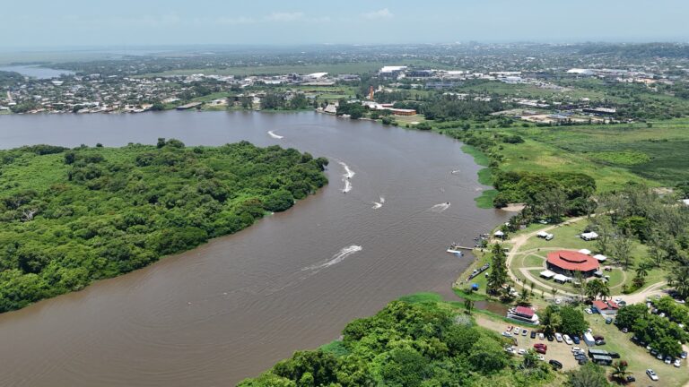 Motonáutica reúne a cientos de familias en Coatzacoalcos con deporte, turismo y comercio local