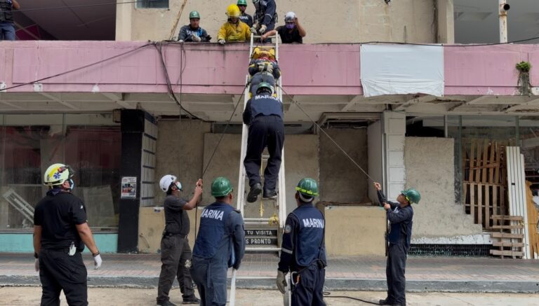 Se prepara Coatzacoalcos ante emergencias con simulacro de sismo